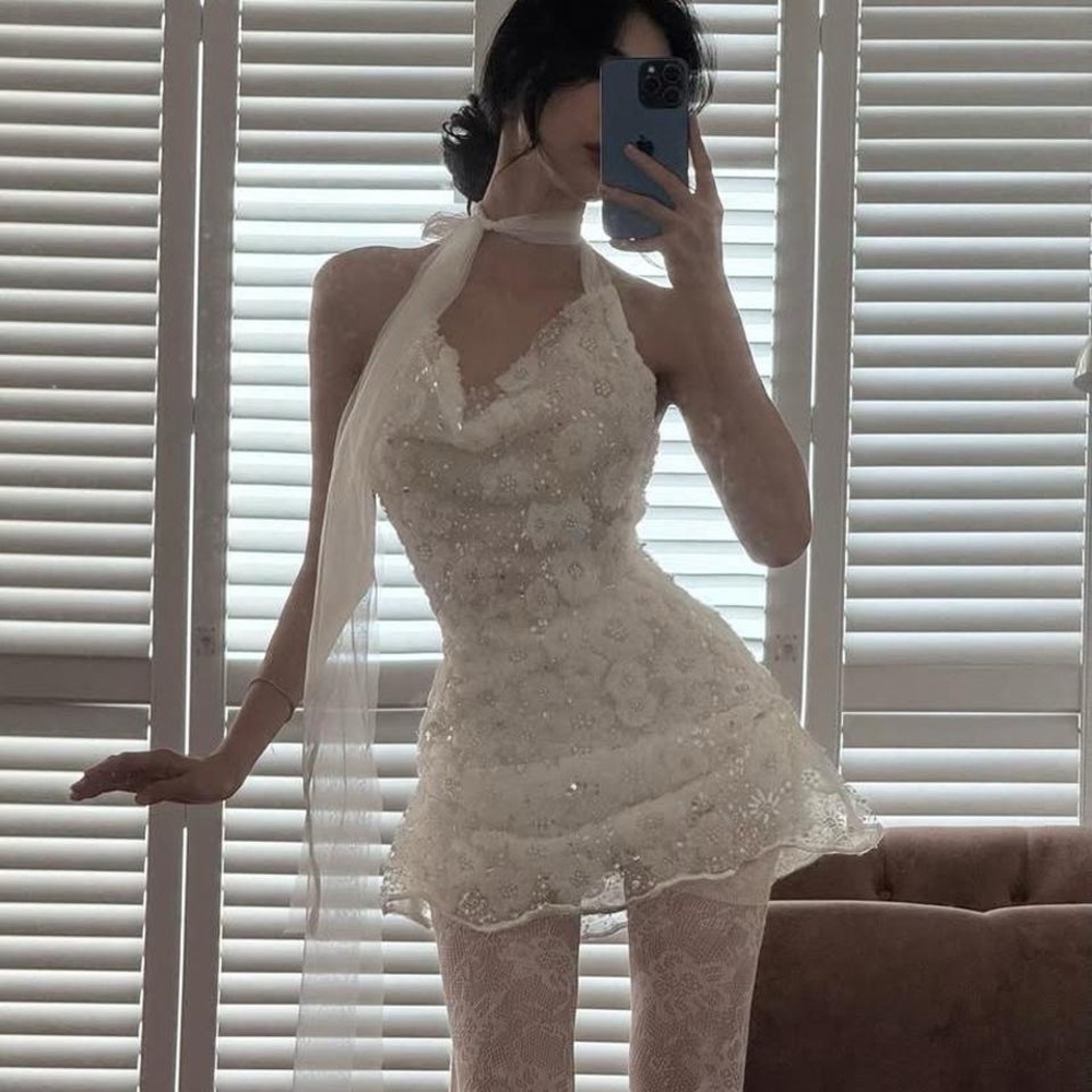 NINISES-WHITE LACE RHINESTONE FLOWER MINI DRESS
